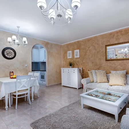 Apart-hotel Esteban Vip Club 2*