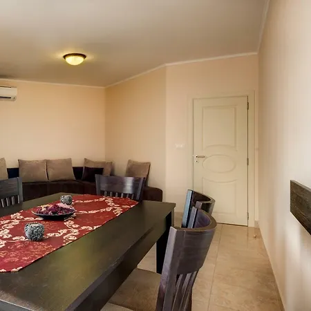Esteban Vip Club Apart-hotel